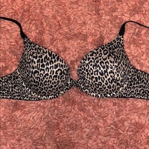 Victoria’s secret push up bra 32B